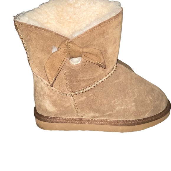 BearPaw Other - BearPaw boots